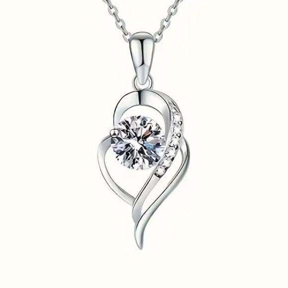 Elegant & Charming 925 Silver 0.5 Ct Moissanite Necklace. - Picture 7 of 7